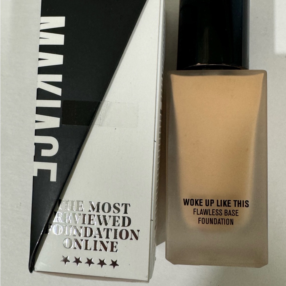 IL MAKIAGE “I woke up like this” CL 060 Foundation